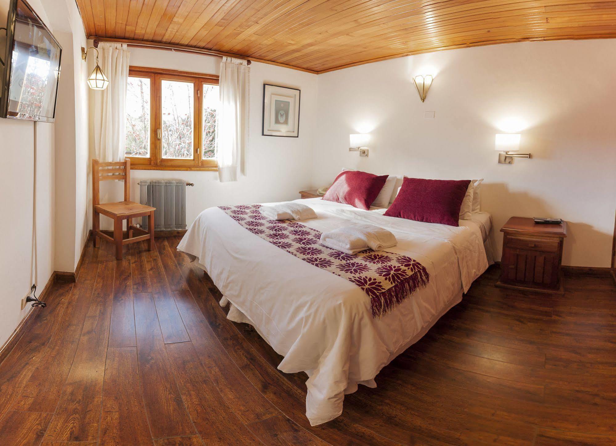 Tunqueley Hotel